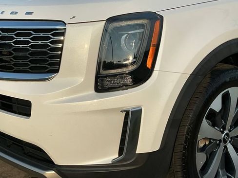 Used 2020 Kia Telluride S w/ S 8 Passenger Seating Package FWD image 11