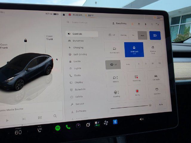 Used 2025 Tesla Model Y Long Range AWD/4WD image 46