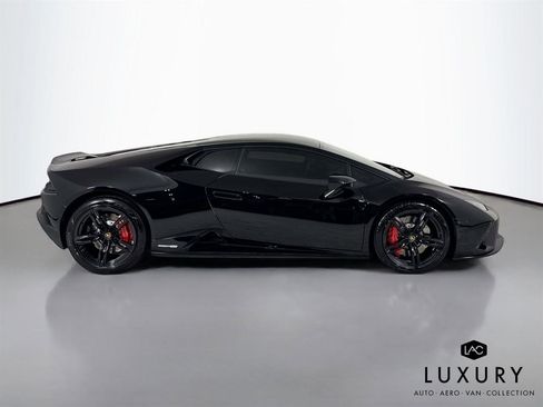 Used 2021 Lamborghini Huracan EVO image 5