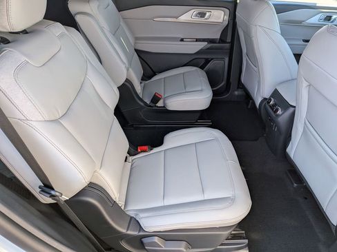 New 2026 Ford Explorer Active AWD/4WD image 54