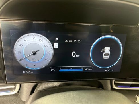Used 2025 Hyundai Elantra SEL FWD image 33