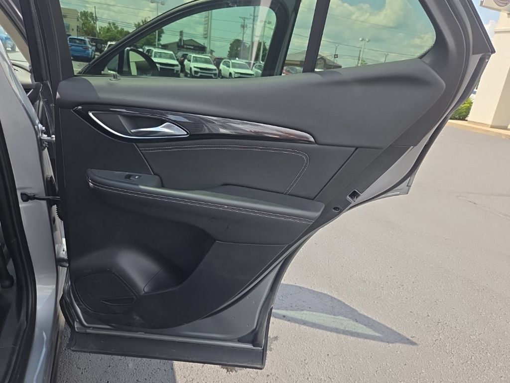Used 2023 Buick Envision Preferred AWD/4WD image 16