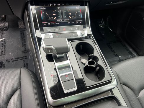 Used 2022 Audi Q7 Premium Plus w/ Premium Plus Package image 33