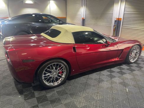 Used 2007 Chevrolet Corvette Convertible w/ Preferred Equipment Group image 24