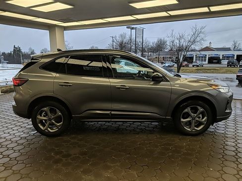 Used 2024 Ford Escape ST-Line w/ Tech Pack #1 image 4
