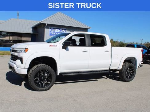 Used 2025 Chevrolet Silverado 1500 RST w/ Convenience Package II AWD/4WD image 5