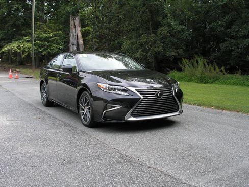 Used 2018 Lexus ES 350 image 1