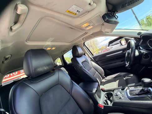 Used 2018 MAZDA CX-5 Touring w/ Preferred Equipment Package AWD/4WD image 29