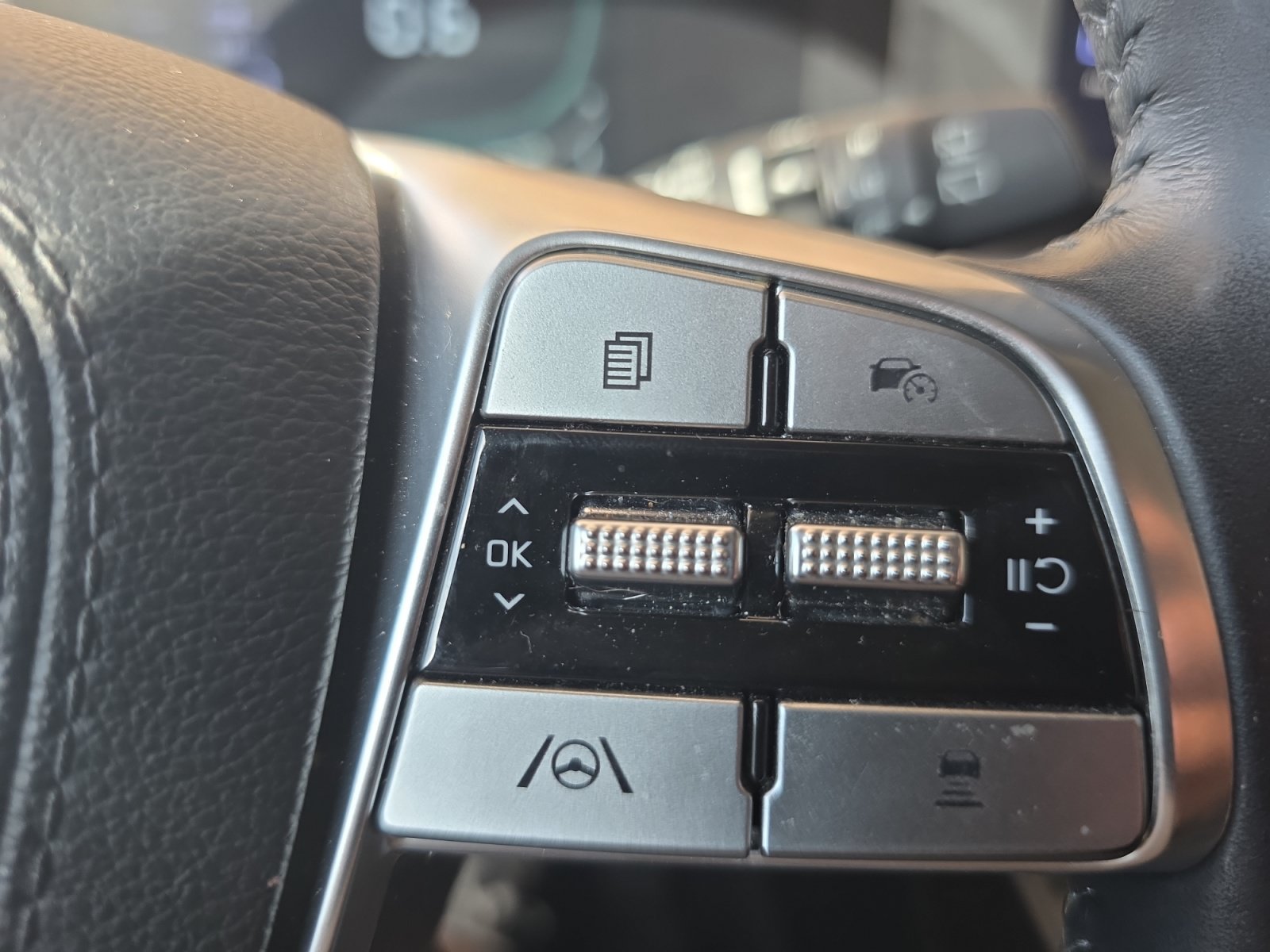 Used 2023 Kia Telluride S w/ S Sunroof Package AWD/4WD image 23