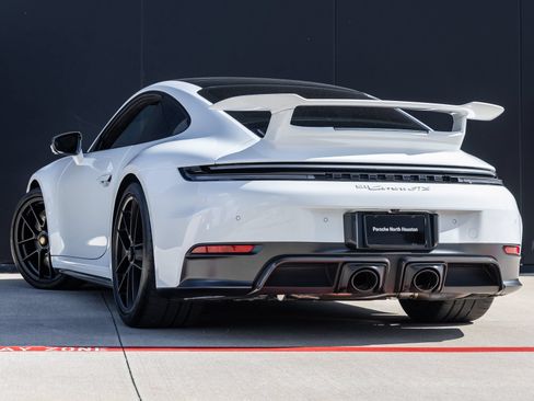 Certified 2026 Porsche 911 Carrera GTS RWD image 3