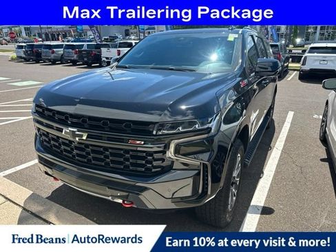 Used 2024 Chevrolet Suburban Z71 w/ Z71 Off-Road Package AWD/4WD image 3