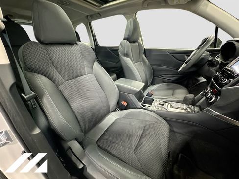 Used 2024 Subaru Forester Premium AWD/4WD image 31