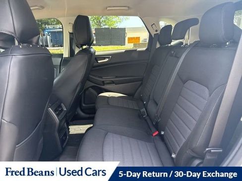 Used 2021 Ford Edge SE FWD image 16