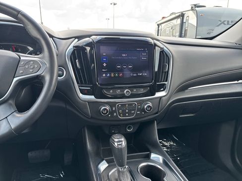 Used 2020 Chevrolet Traverse LT w/ LT Premium Package AWD/4WD image 38