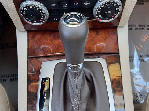 Used 2010 Mercedes-Benz C 350 Sport image 20