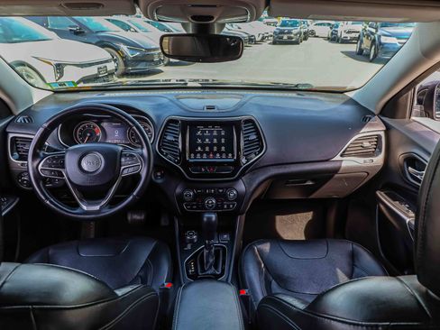 Used 2020 Jeep Cherokee Limited AWD/4WD image 20