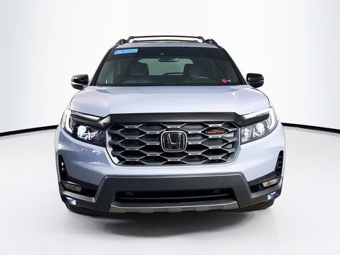 Certified 2023 Honda Passport TrailSport image 3