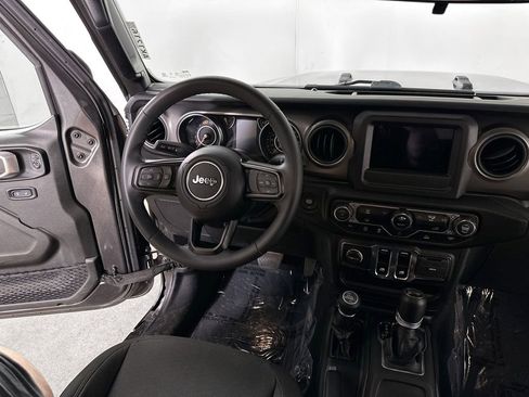 Used 2023 Jeep Wrangler Sport AWD/4WD image 16