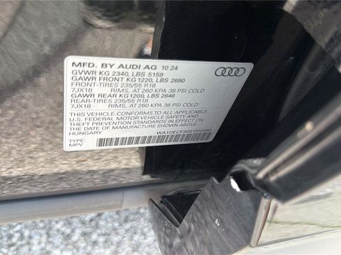 Used 2025 Audi Q3 2.0T Premium AWD/4WD image 27