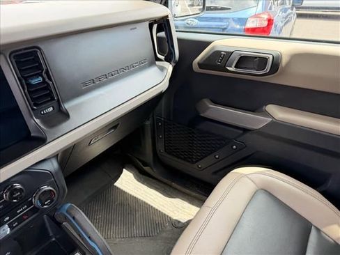 Used 2023 Ford Bronco Wildtrak AWD/4WD image 13