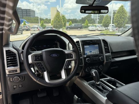 Used 2018 Ford F150 Lariat RWD image 22