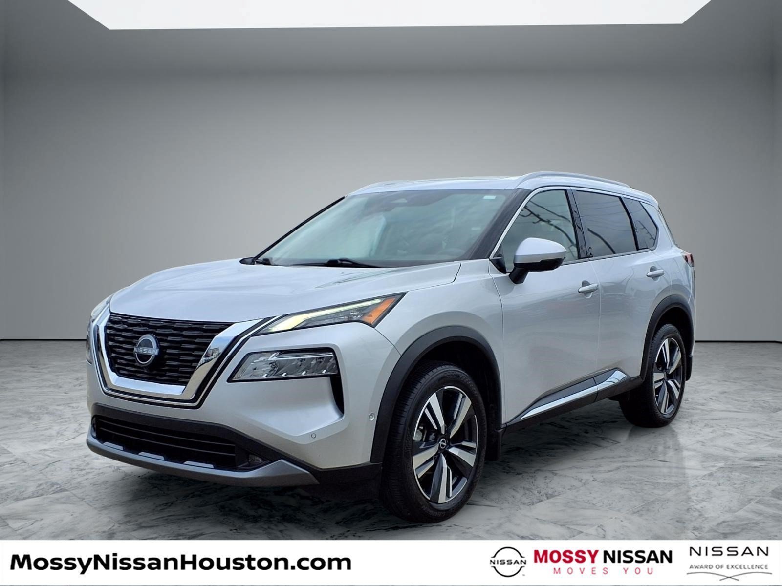 Certified 2022 Nissan Rogue SL w/ SL Premium Package FWD image 4