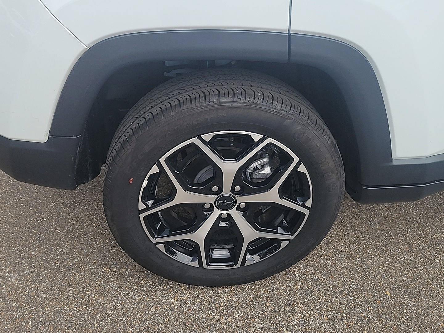 Certified 2025 Jeep Compass Limited AWD/4WD image 20