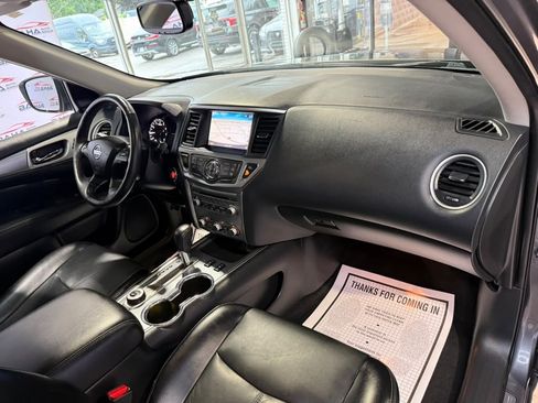 Used 2020 Nissan Pathfinder SL AWD/4WD image 53