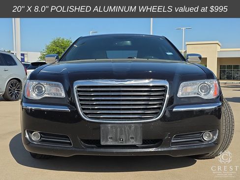 Used 2013 Chrysler 300 C image 2