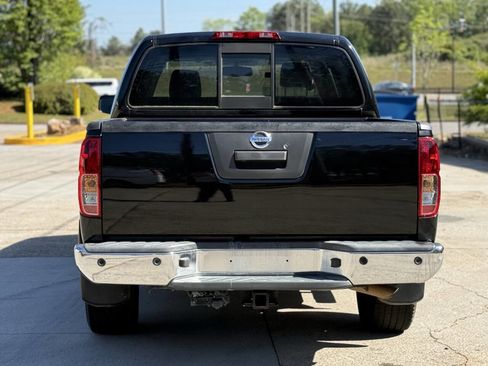 Used 2021 Nissan Frontier SV image 5