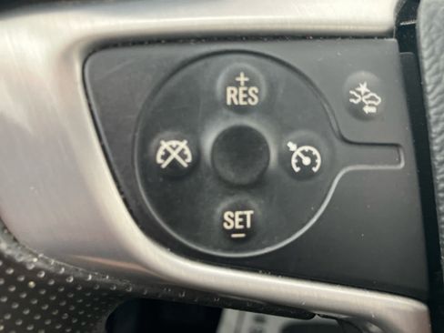 Used 2024 GMC Terrain SLE FWD image 17