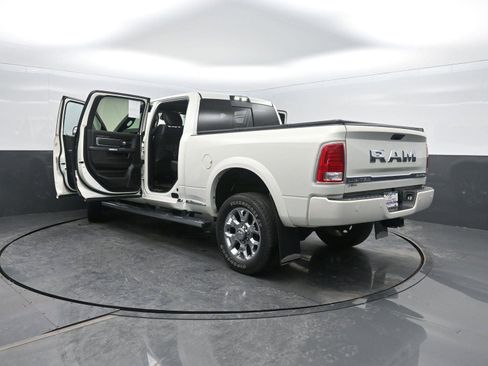Used 2017 RAM 2500 Limited image 45