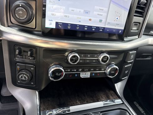 Used 2023 Ford F150 Lariat w/ Equipment Group 502A High image 28