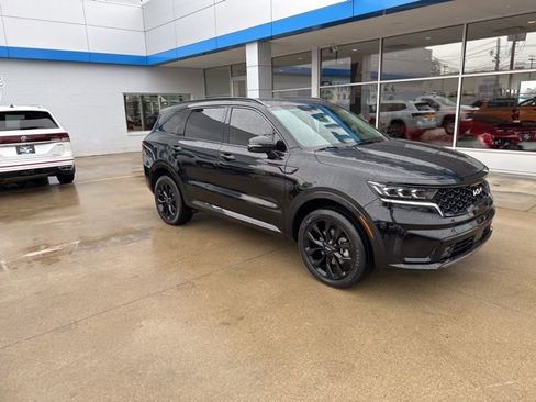 Used 2023 Kia Sorento SX image 4