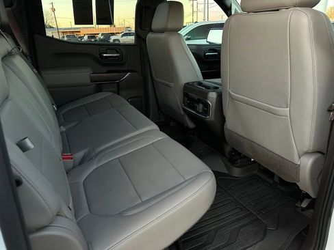 Used 2022 GMC Sierra 1500 SLT image 17