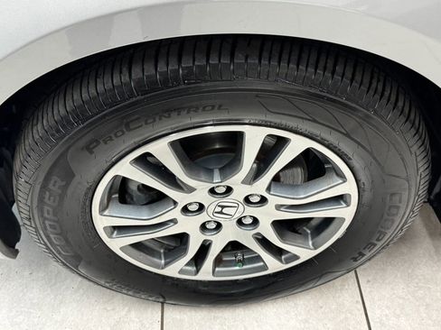 Used 2013 Honda Odyssey EX-L image 32