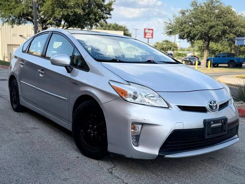 Used 2012 Toyota Prius Three w/ Solar Roof Pkg FWD image 32