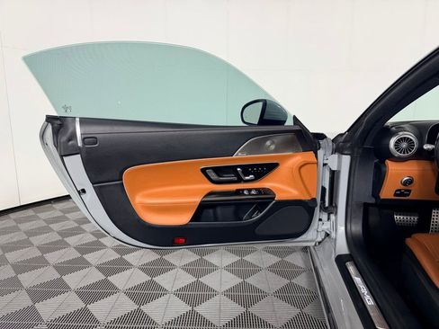 Used 2022 Mercedes-Benz SL 55 AMG 4MATIC image 25