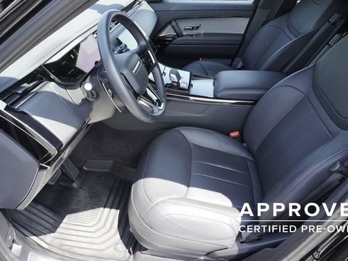 Used 2025 Land Rover Range Rover Sport SE AWD/4WD image 19