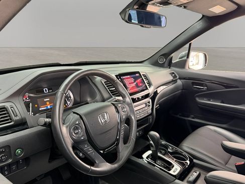 Used 2019 Honda Ridgeline Black Edition image 15