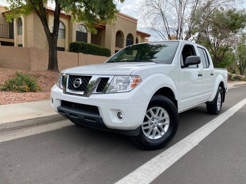 Used 2017 Nissan Frontier SV w/ SV Value Truck Package image 2