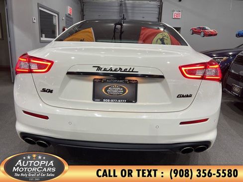 Used 2019 Maserati Ghibli S Q4 AWD/4WD image 37