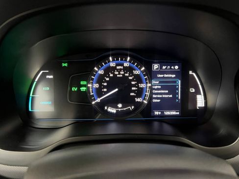 Used 2019 Hyundai Ioniq Blue FWD image 16