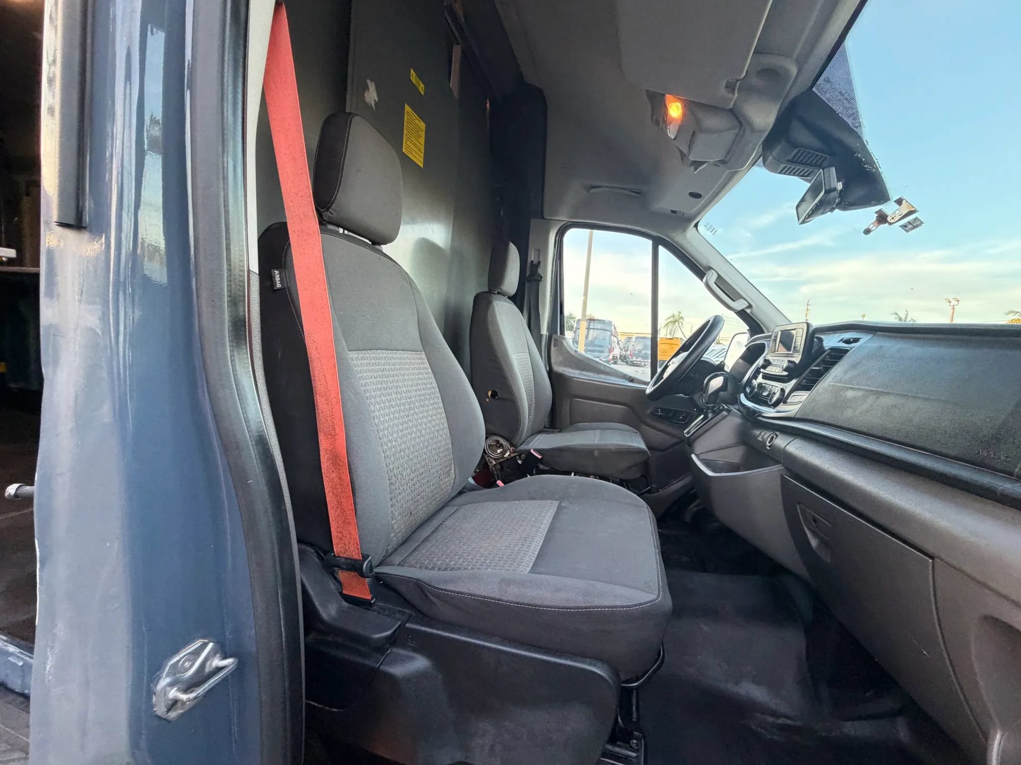 Used 2020 Ford Transit 250 148 High Roof Extended RWD image 15
