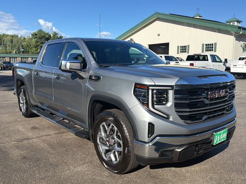Used 2024 GMC Sierra 1500 SLT AWD/4WD image 7