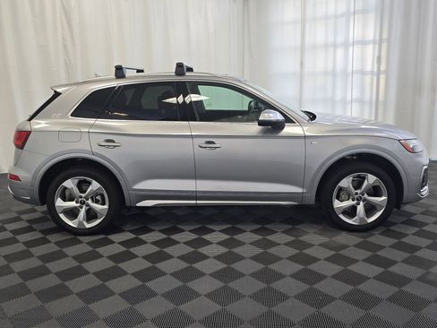 Certified 2025 Audi Q5 2.0T Premium Plus image 7