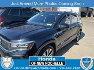 Used 2022 Volkswagen Taos SE w/ Panoramic Sunroof Package video 1