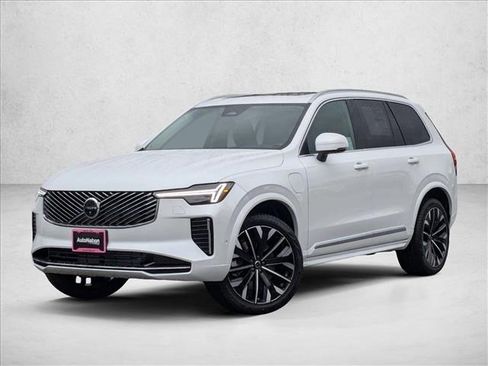 Certified 2025 Volvo XC90 T8 Plus w/ Protection Package Premier image 1