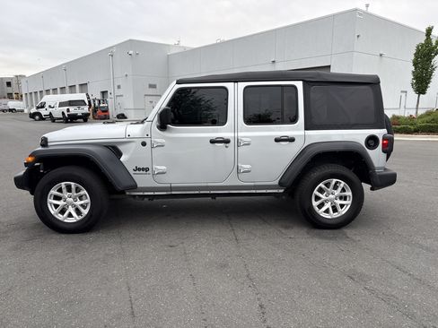 Used 2023 Jeep Wrangler Unlimited Sport AWD/4WD image 6
