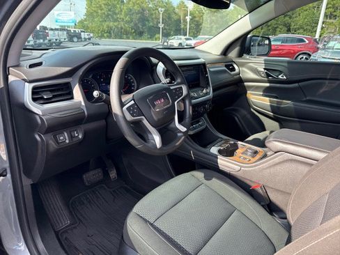 Used 2021 GMC Acadia SLE w/ Driver Convenience Package FWD image 21